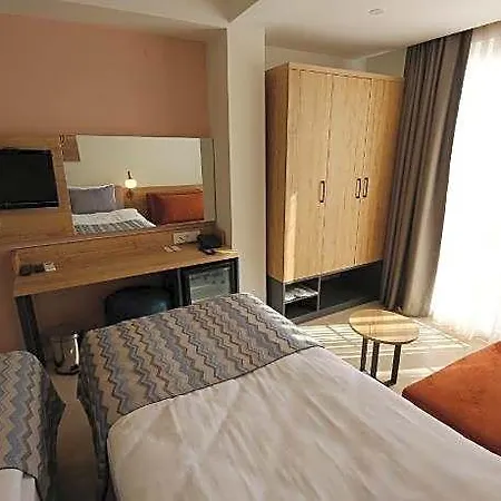 Spilos Gumuldur Hotel Özdere