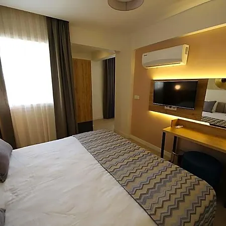 Spilos Gumuldur Hotel 4*